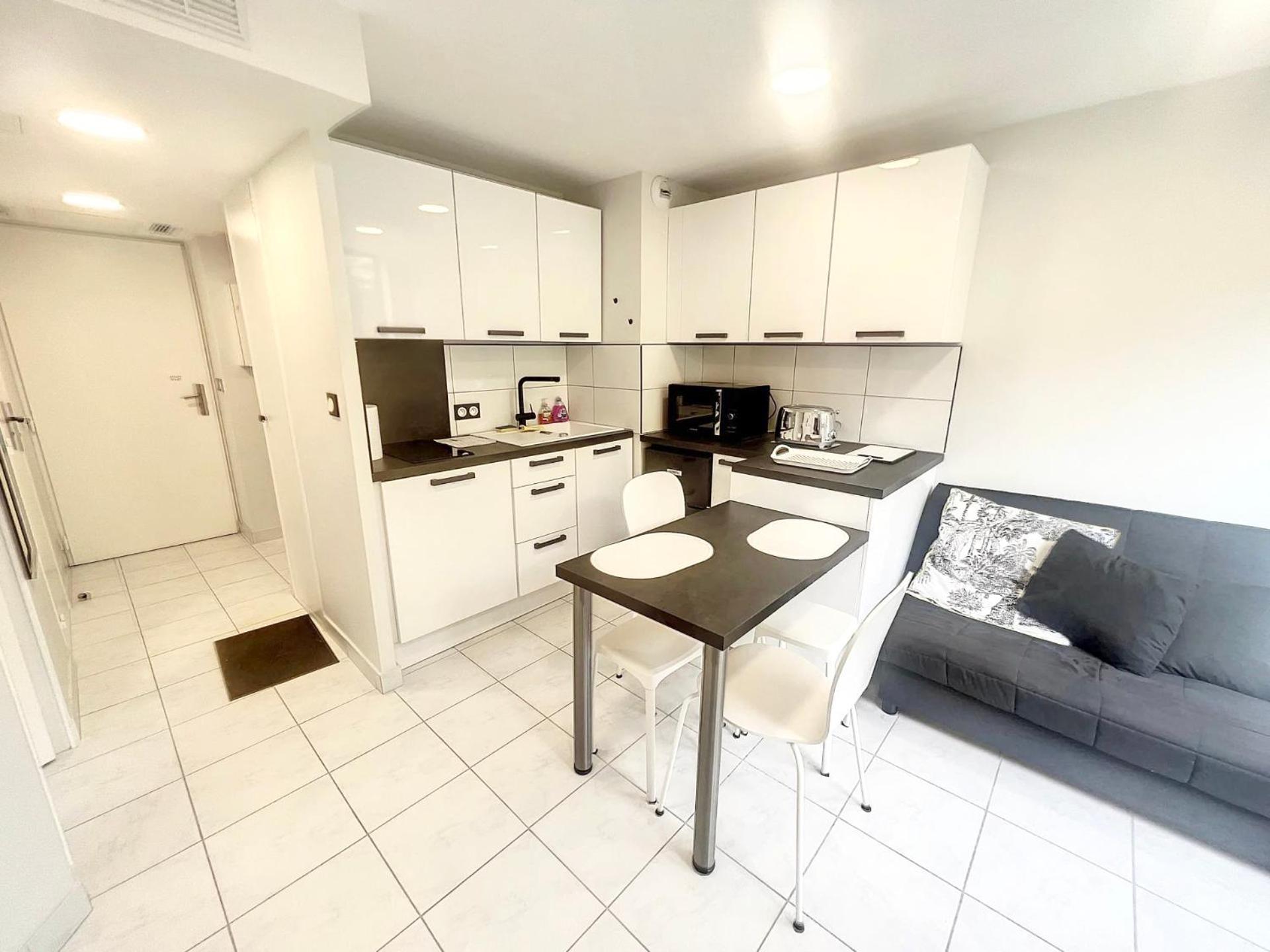Appartement 2P Avec Piscine A 150 M Plage Proche Palais Cannes Luaran gambar